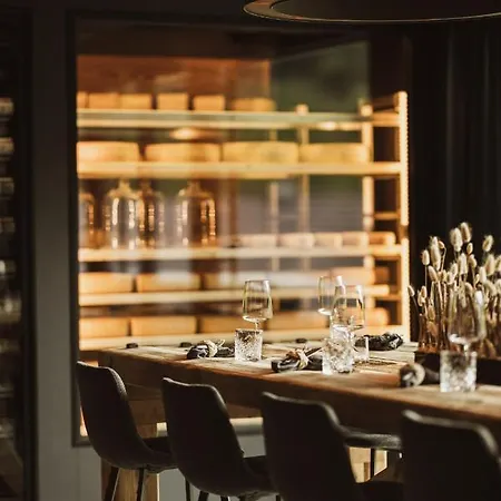 Bretterhotel Hotel *