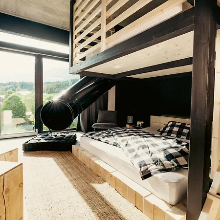 Hotel Bretterhotel 3*