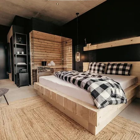 Bretterhotel Hofstetten bei Brienz